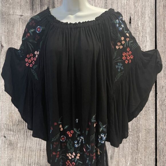 Urge off shoulder embroidered tunic dress. - Picture 2 of 9